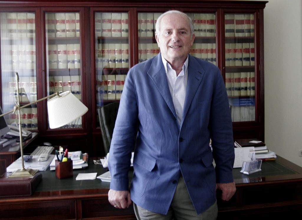 Sevilla despide a Luis Uruñuela, histórico andalucista de "segunda generación" y el ex alcalde que impulsó su expansión urbanística