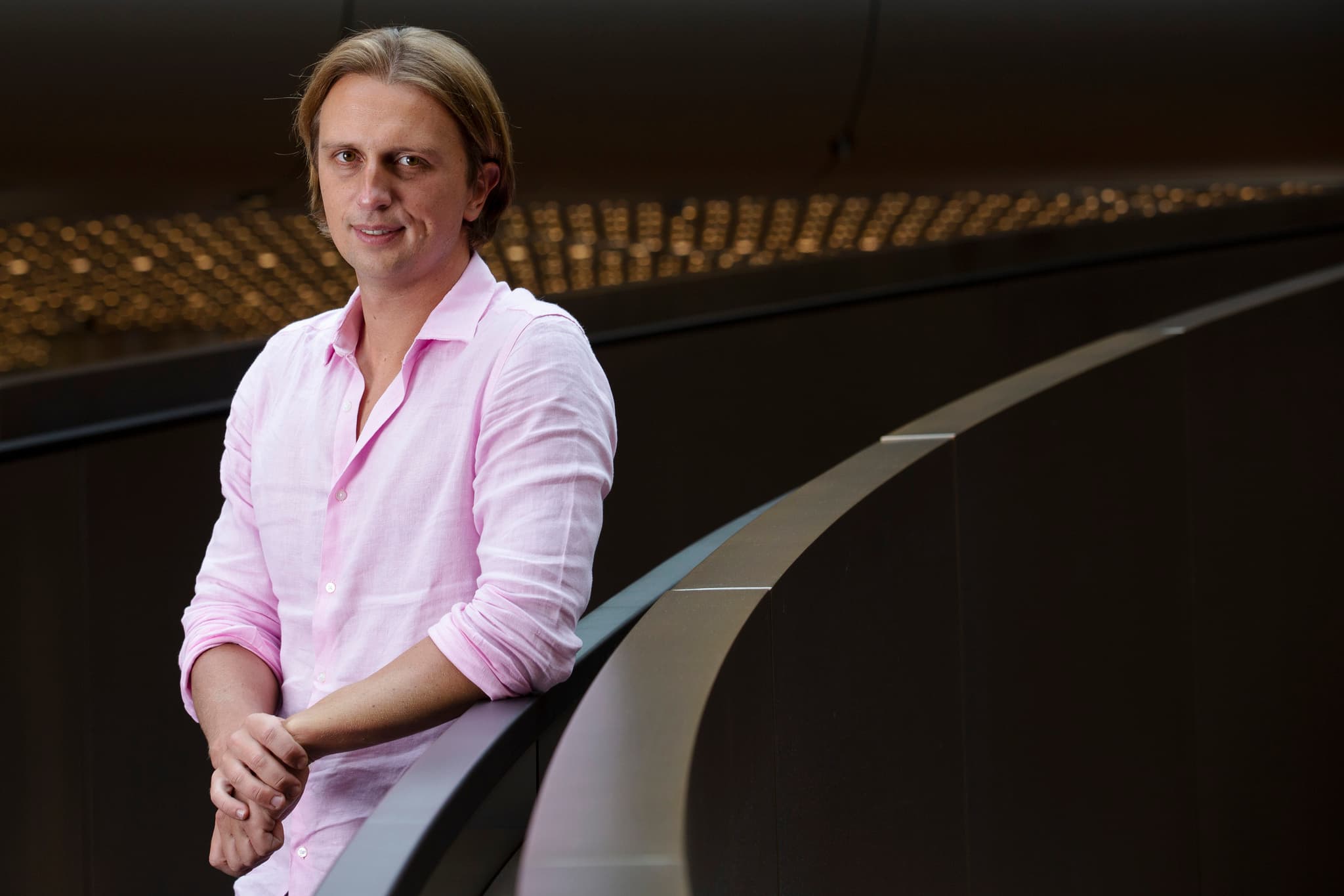 Revolut crea una red de salas vip en aeropuertos para atraer clientes prémium
