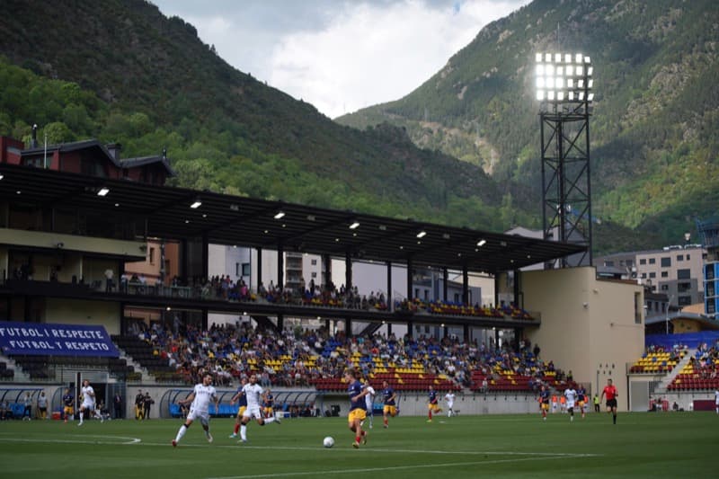 Este sábado el Ceuta debuta en Andorra con una lista corta y mucha ilusión