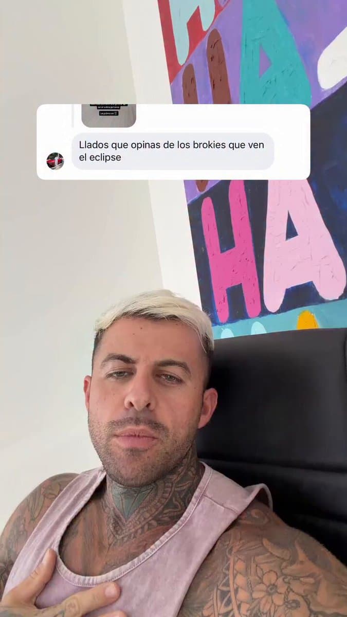 Llados critica a los ‘brokies’ que vio el eclipse con sus gafas de cartón.