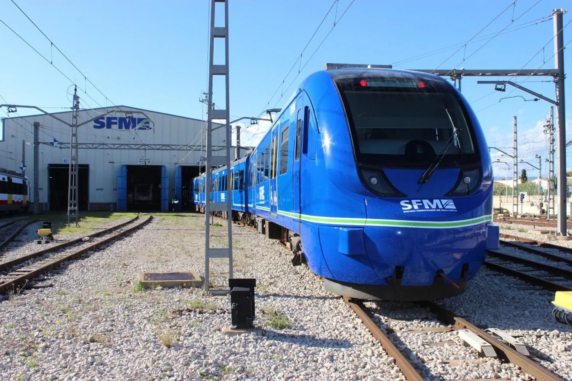 El PSIB exige al Govern que revierta el «recorte del 52%» de trenes en agosto y garantice un servicio «digno»