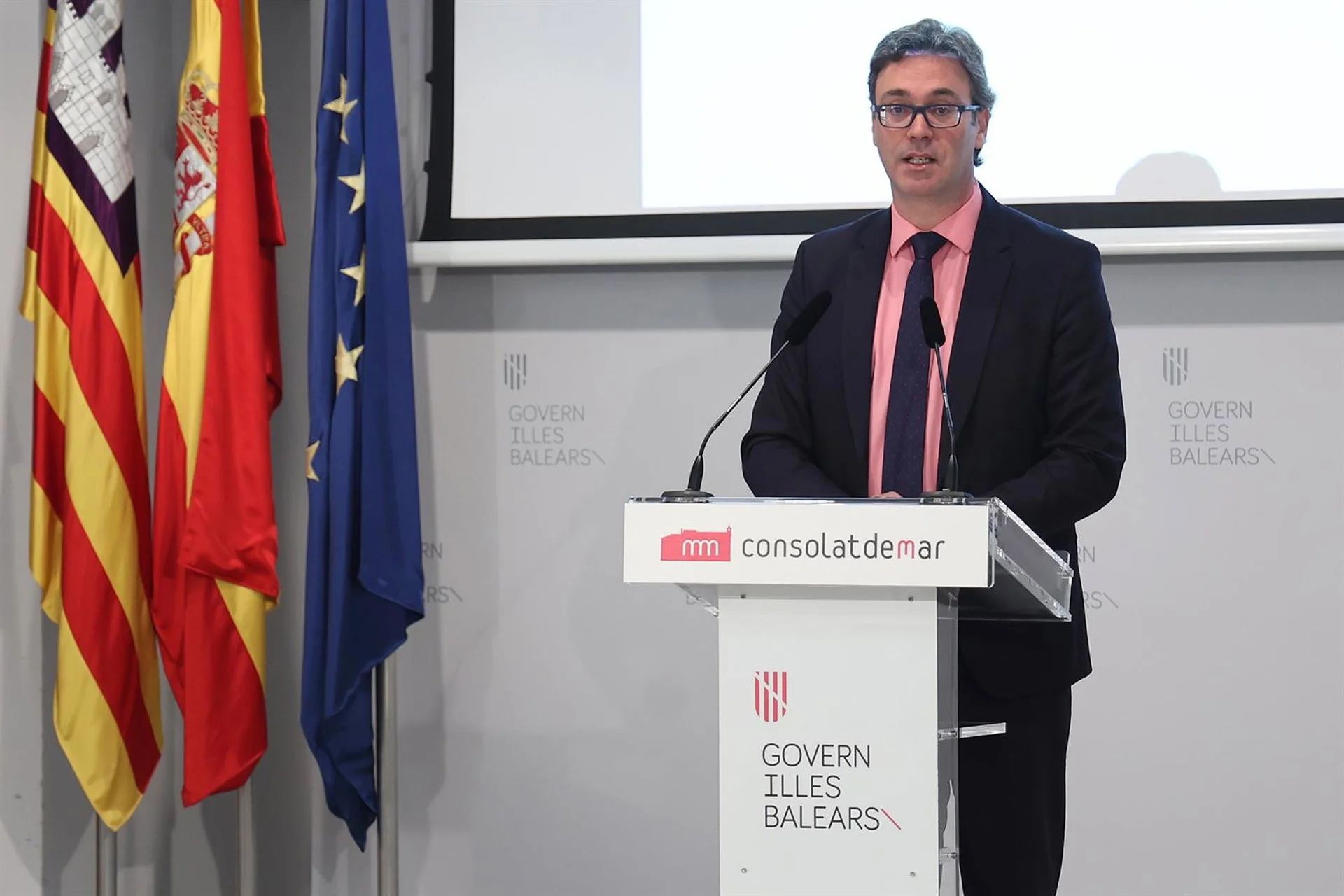 Convocan ayudas para contratar personal técnico de apoyo a la investigación por tres millones de euros
