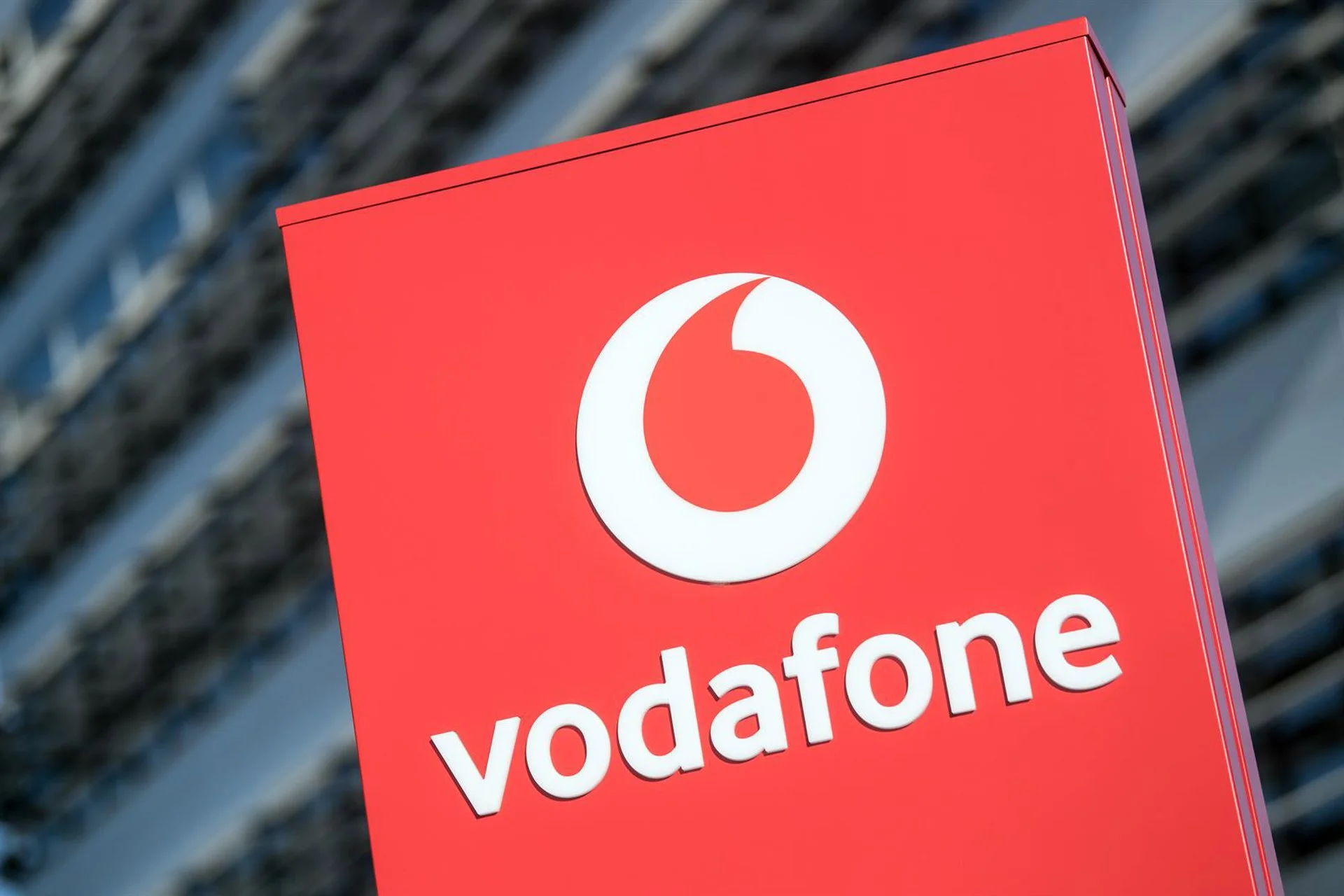 Vodafone España activa llamadas y SMS gratuitos a Colombia tras el terremoto
