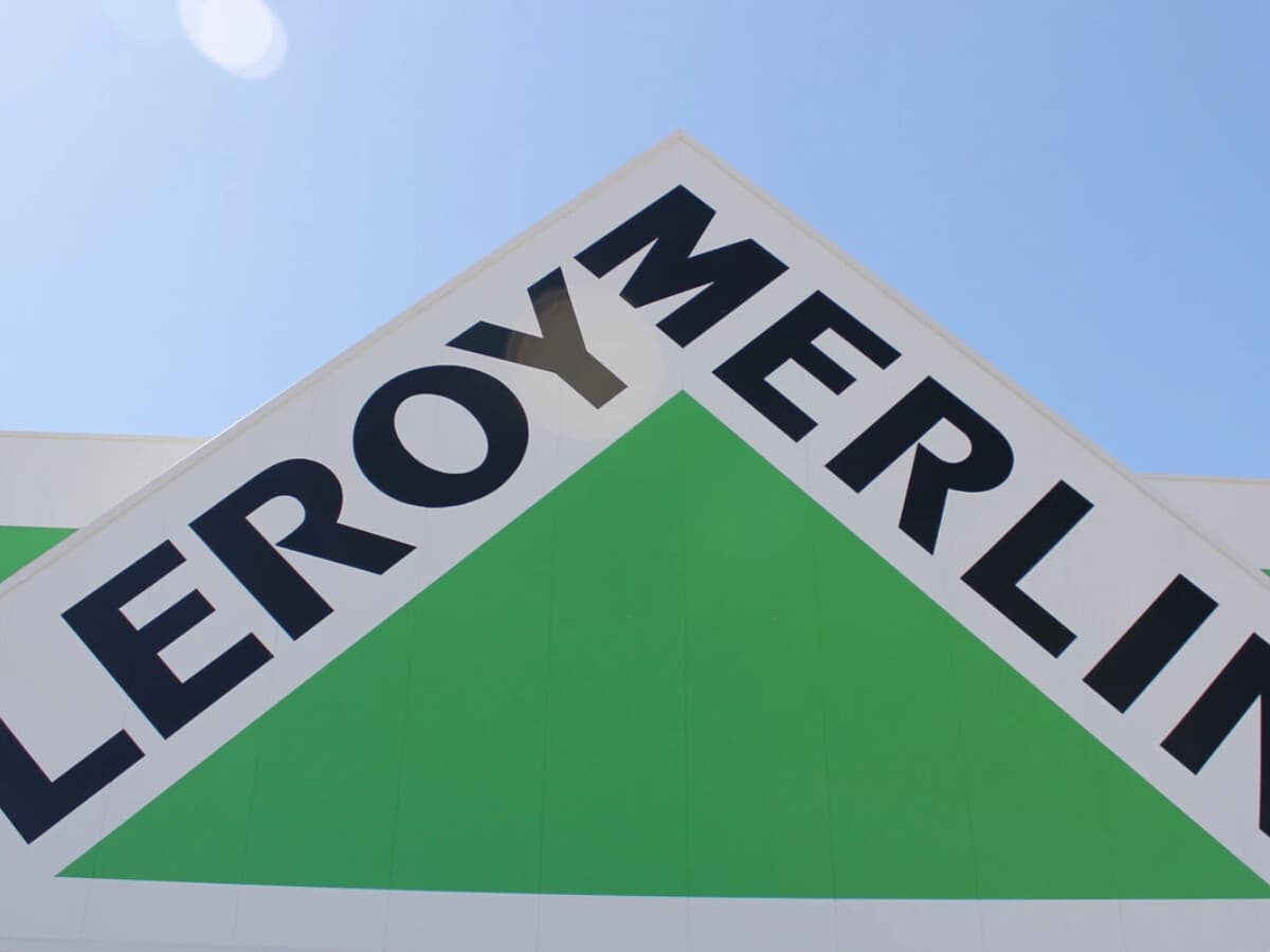 Leroy Merlin ya no sabe cómo deshacerse de su stock de rebajas y está dejando ventiladores de techo al 85% de descuento