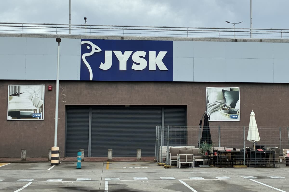 Jysk ha rebajado la solución perfecta (y elegante) para cuando vengan invitados a casa