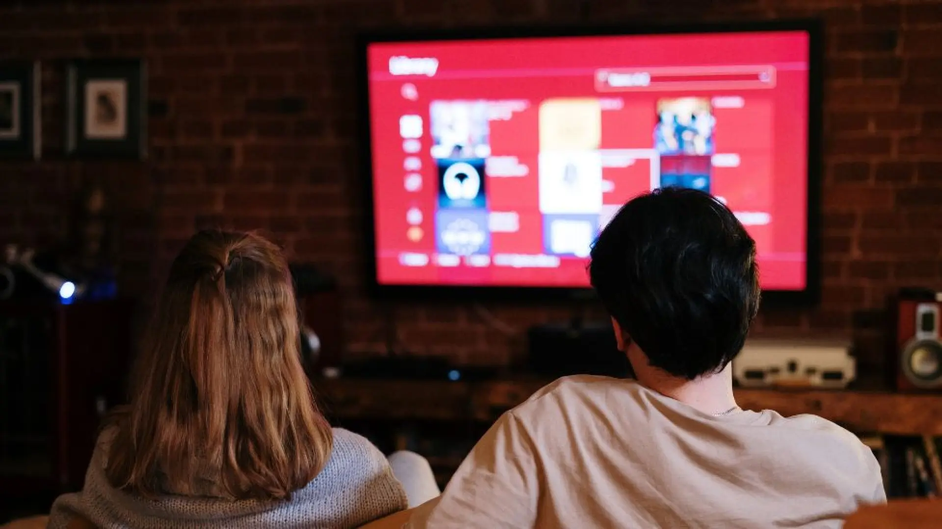 Tu Smart TV puede saber qué estás viendo: así funciona el sistema que recopila datos