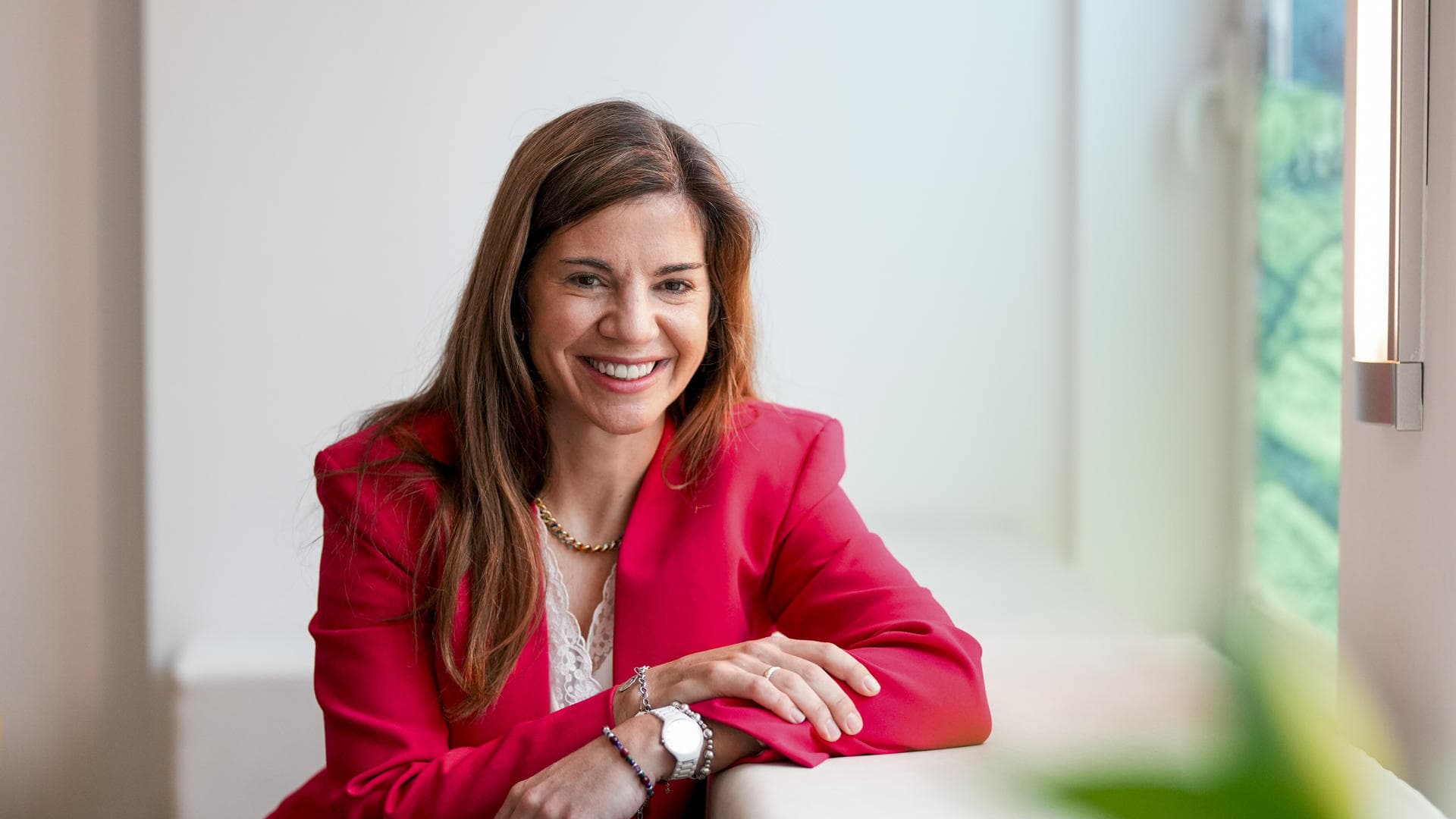 Marian Rojas, psiquiatra: "No solo estamos cansados de trabajar, de hacer todo, sino también de tomar tantas decisiones, porque hacerlo consume nuestros recursos cognitivos"
