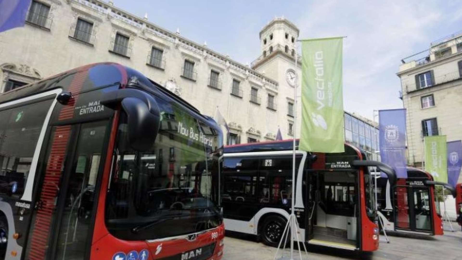Vectalia defiende el mantenimiento de la flota de autobuses en Alicante y desmiente los datos de CGT
