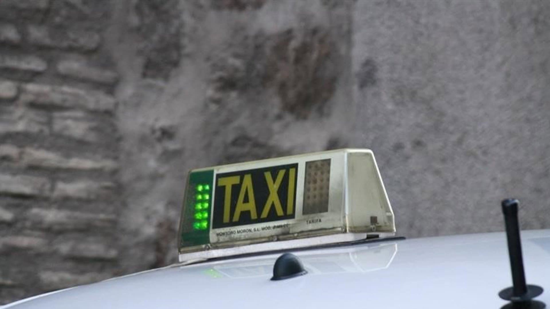 El Ayuntamiento de Málaga abre el plazo para solicitar 60 nuevas licencias de taxi adaptado para personas de movilidad reducida