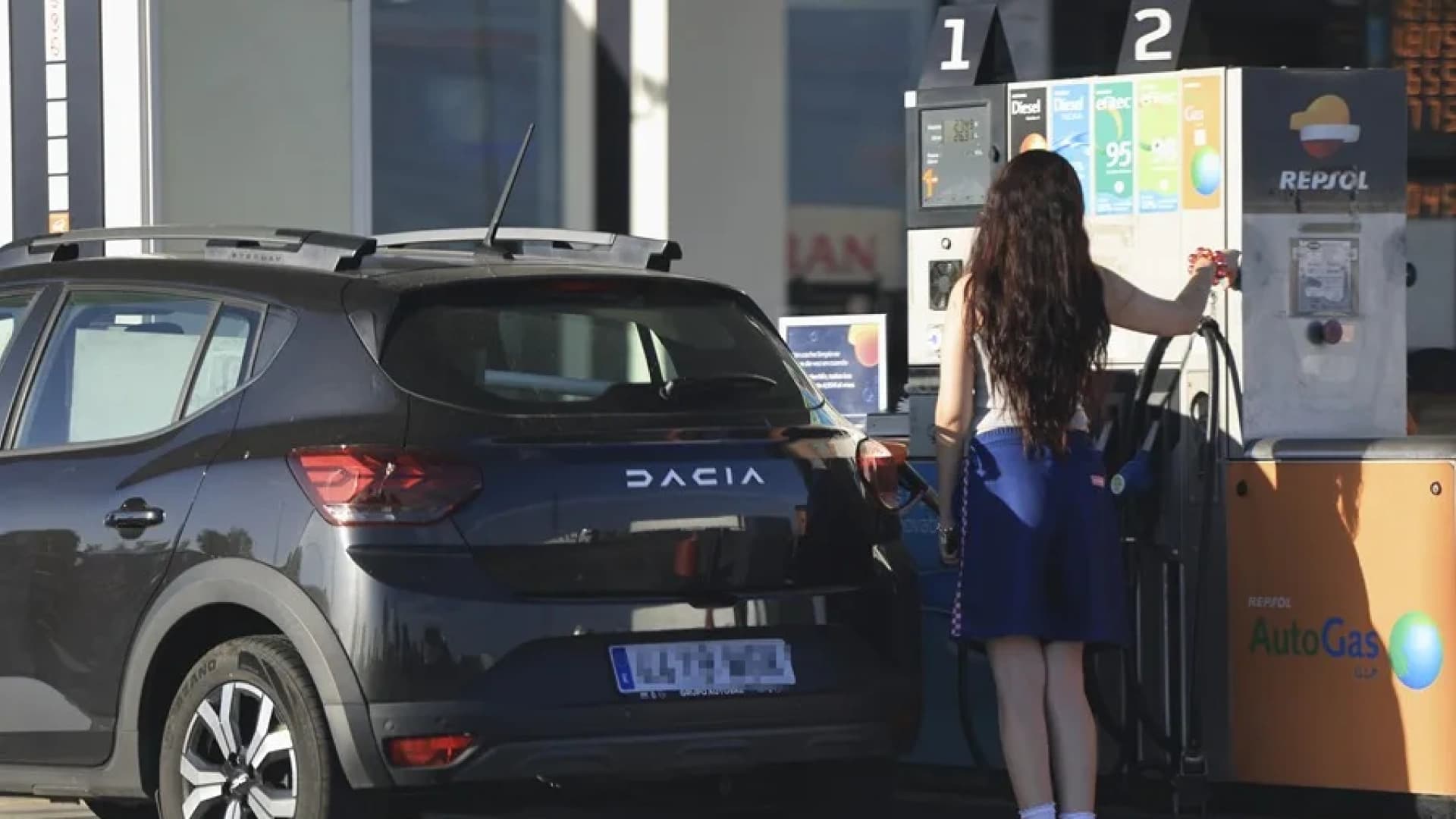 Patxi Esparza desvela en COPE la estrategia de futuro de Dacia y las novedades mecánicas de Unsain: "Es una estrategia de precio ajustado y de coche equipado a la vez"