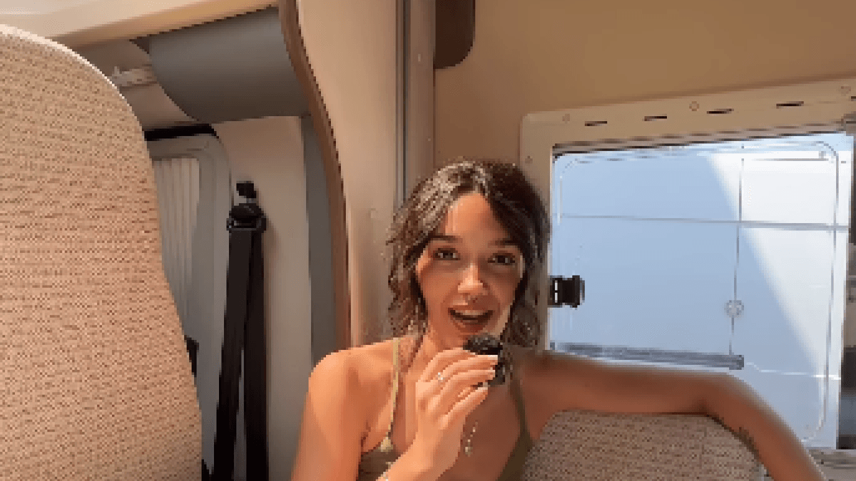 Deja su piso y se va a vivir a una autocaravana: ¿es legal la solución de esta joven que cambia de vida?