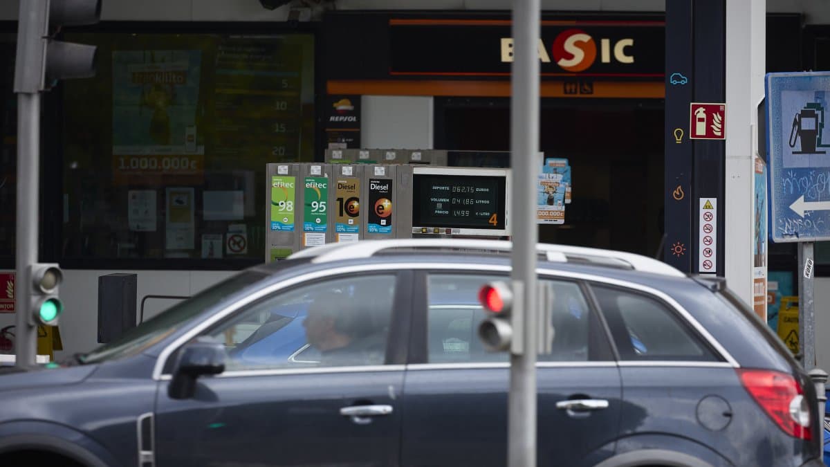 La gasolina en máximos anuales y el diésel retoma las subidas