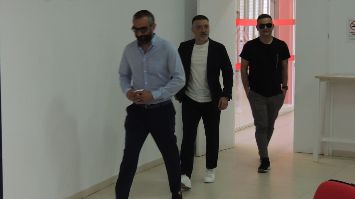 El Almería deja a Pimienta el toque final de la plantilla