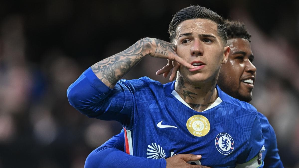Ruptura total: Enzo Fernández, como Julián, pero en Inglaterra