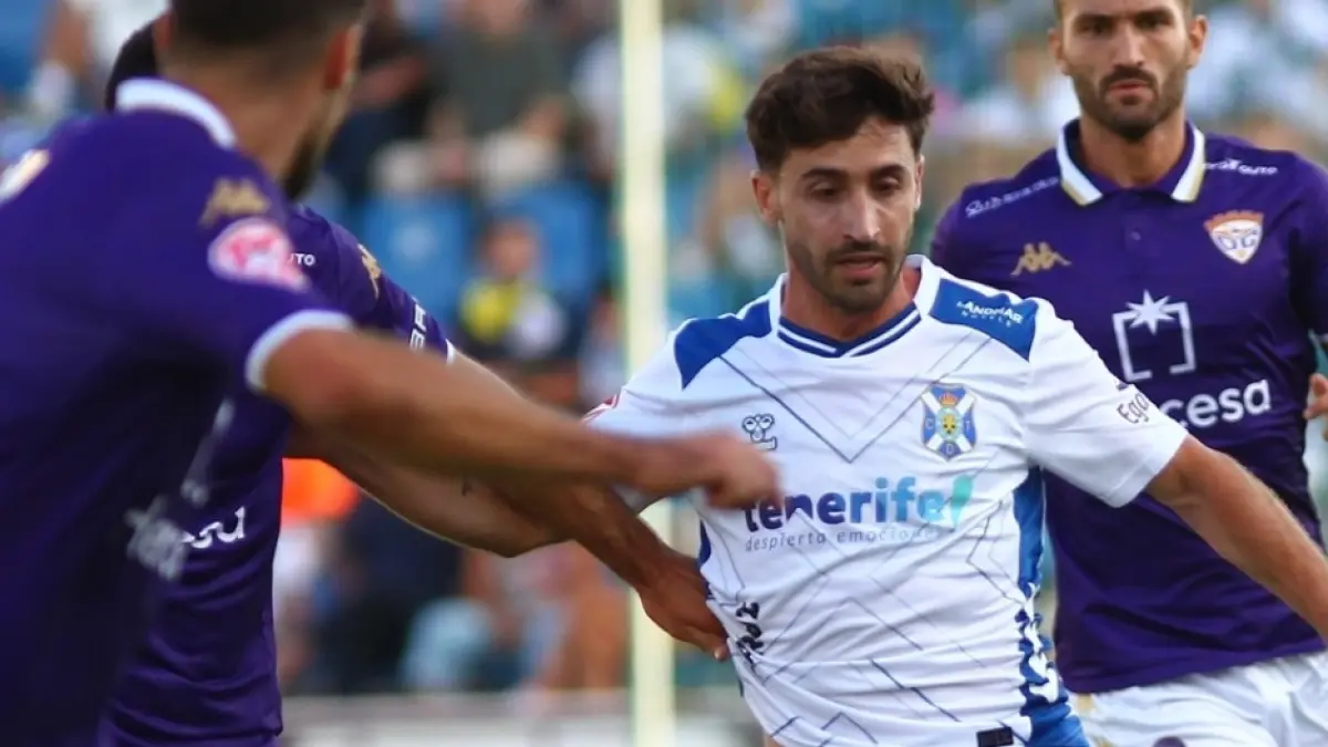 Nacho Gil avisa en el Tenerife: "Tenemos que hacernos muy fuertes en casa"