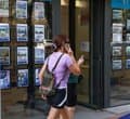 La compraventa de viviendas retoma los descensos tras bajar un 5,1% en julio, con 61.417 operaciones