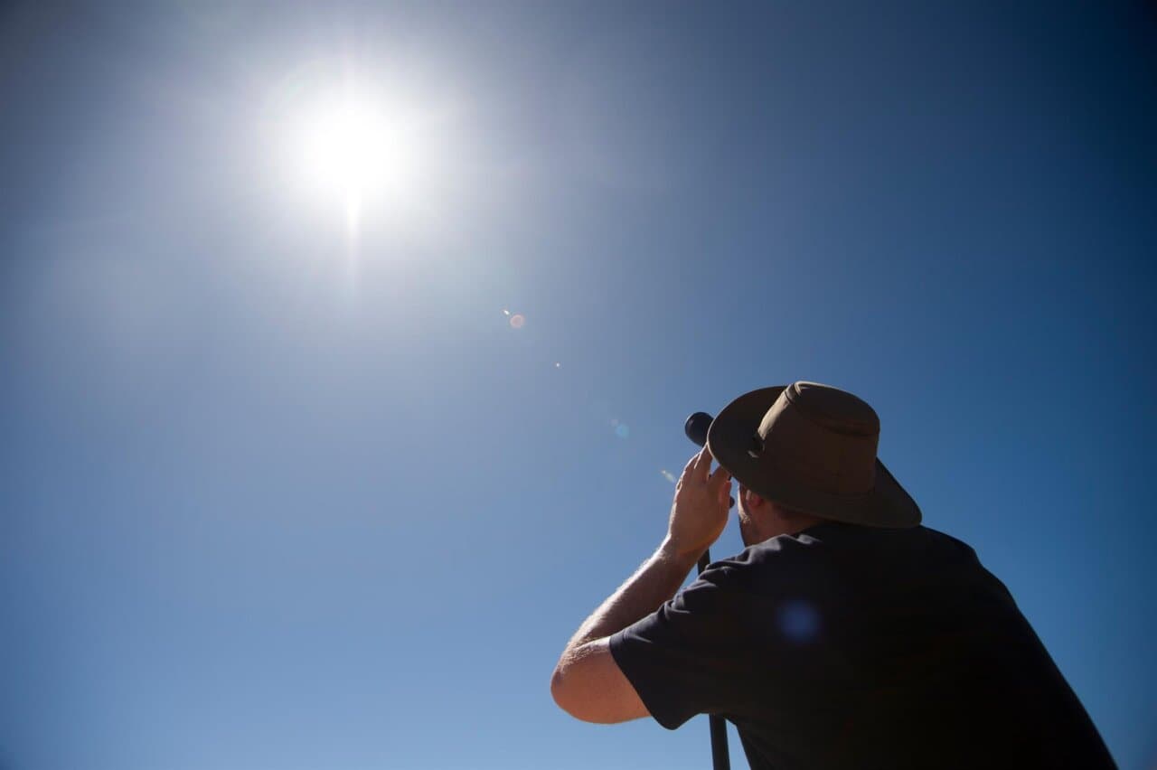 La Aemet despeja la gran incógnita del eclipse en Baleares: esto es lo que se espera para la tarde del miércoles