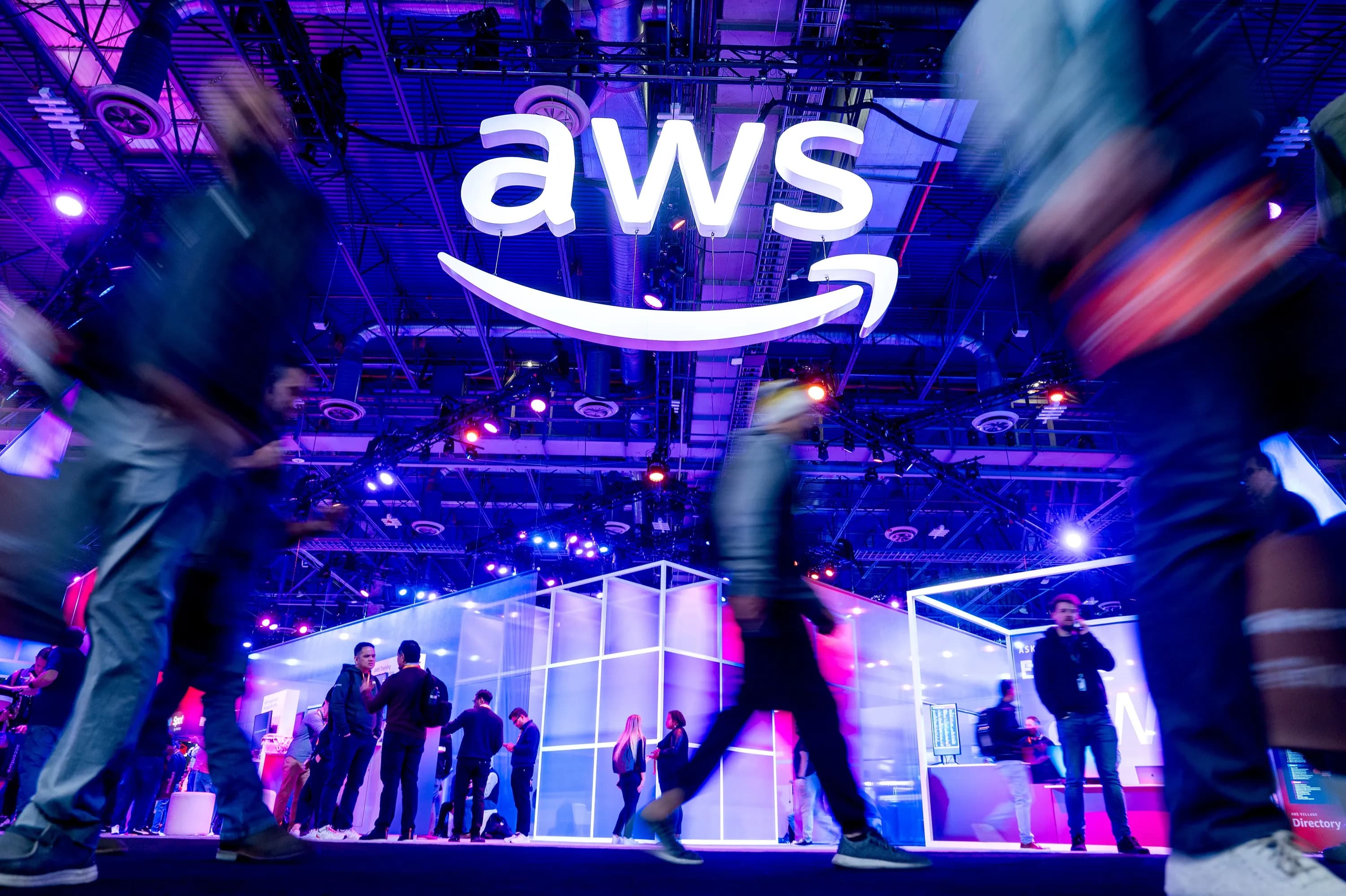 Humorfismo: la apuesta de AWS para que la IA deje de esperar órdenes y actúe de verdad