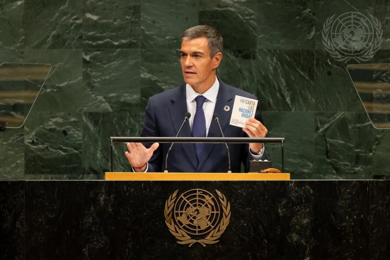 Sánchez señala a «la desinformación» en la crisis de Ceuta y llama a no «convertir al migrante en enemigo»