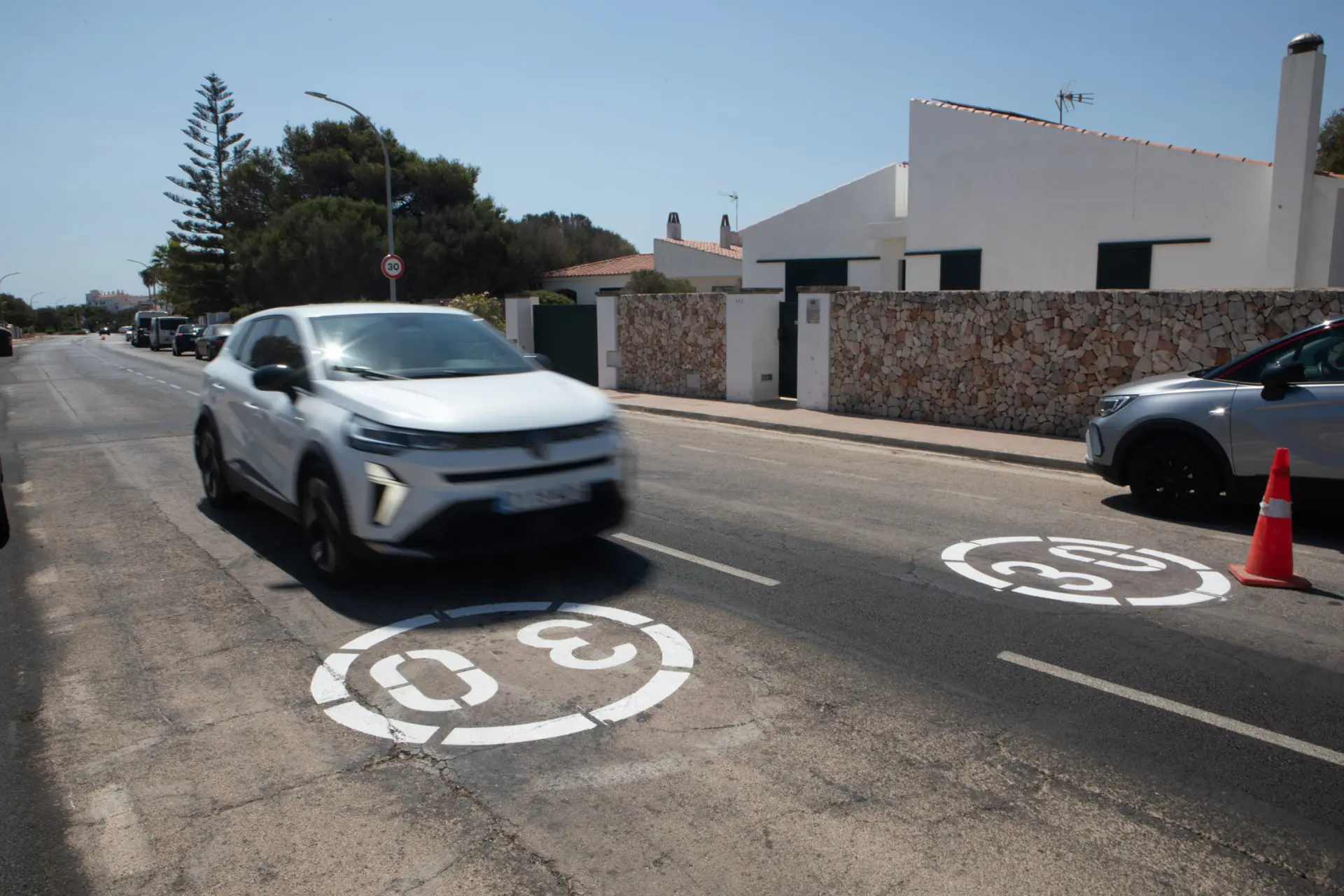 El Ayuntamiento de Ciutadella limita a 30 km/h la velocidad máxima en Calespiques