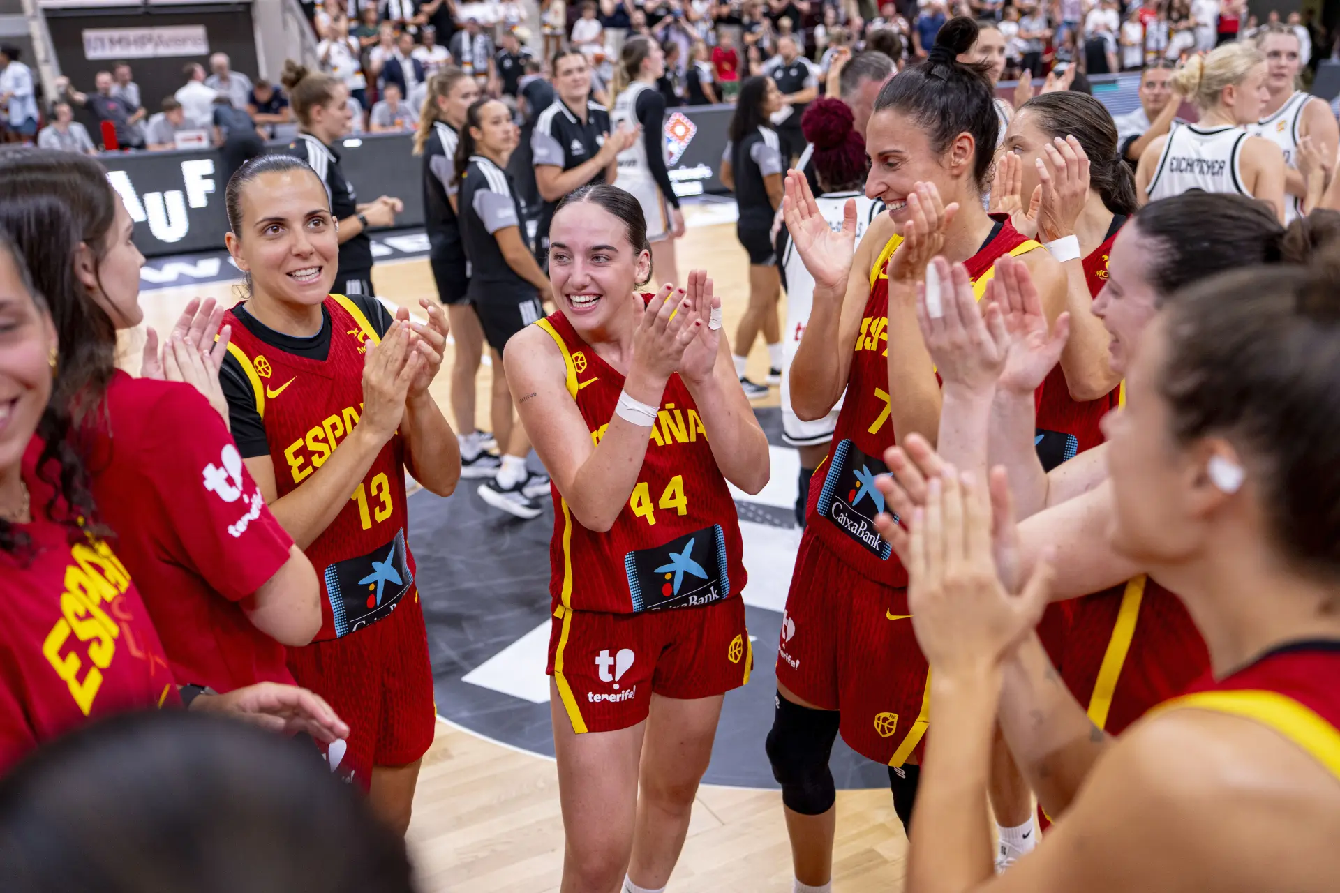 España y Ayuso dan un paso hacia Berlín ganando a Alemania