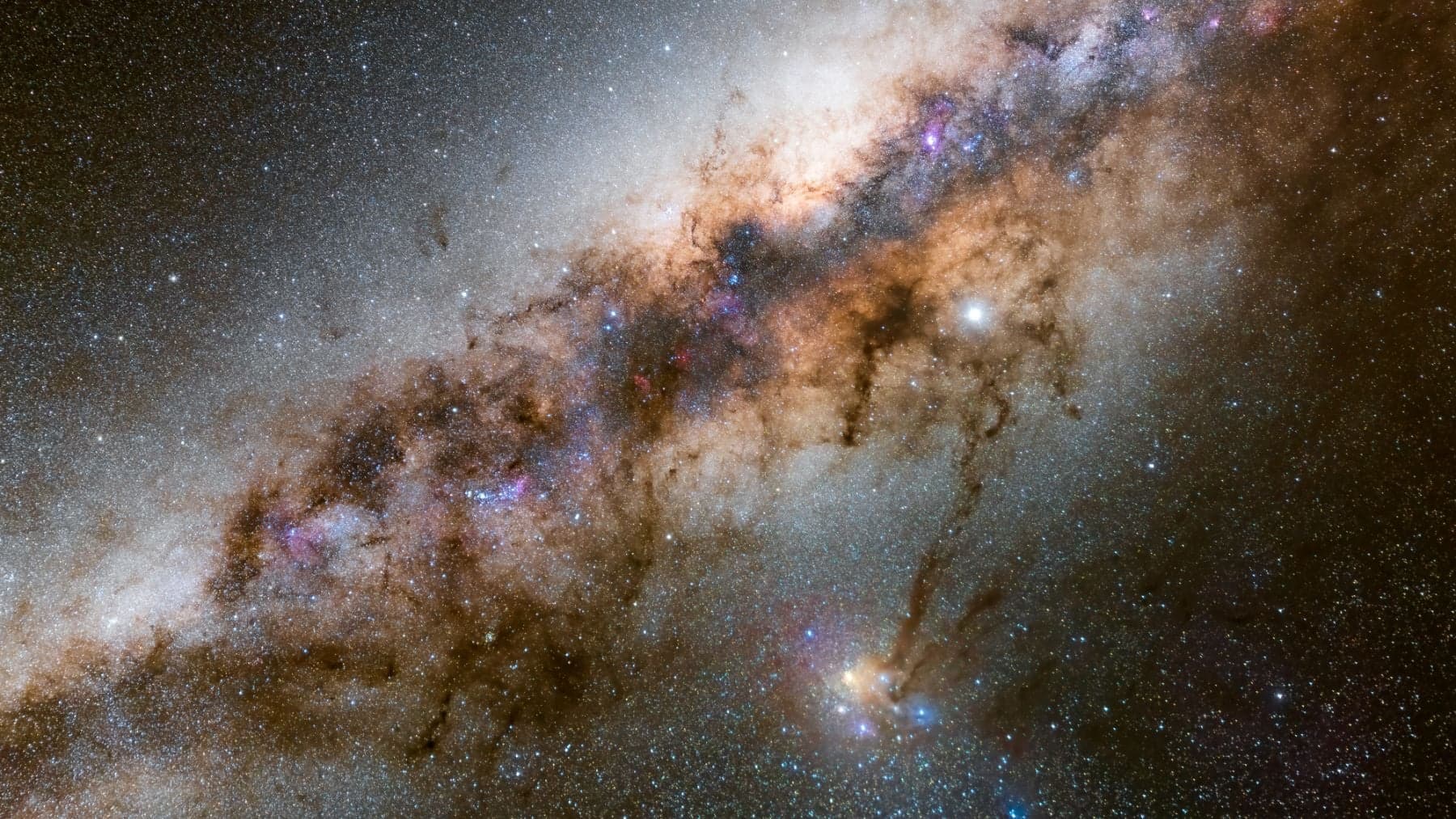 La astronomía hace historia: descubren por primera vez una corriente estelar fuera de la Vía Láctea