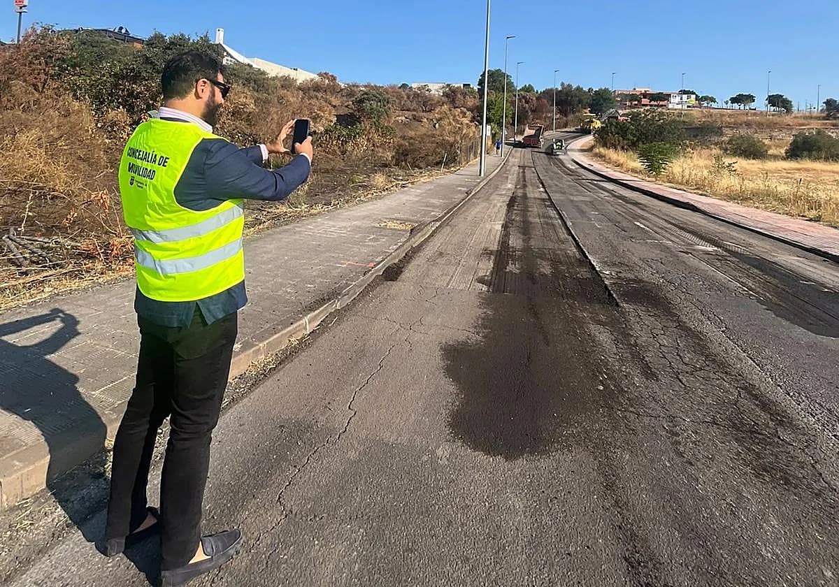 El Ayuntamiento de Plasencia inicia el plan de asfaltado con una inversión de 750.000 euros