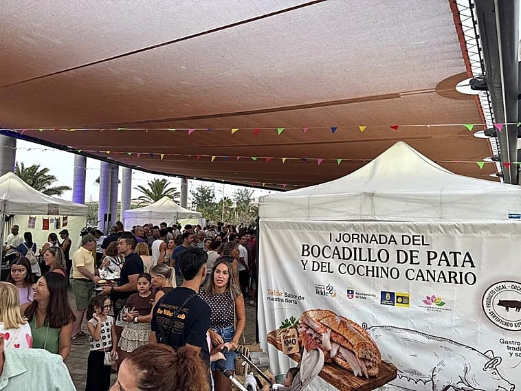 Telde disfruta de la Jornada del Bocadillo de Pata y del Cochino Canario