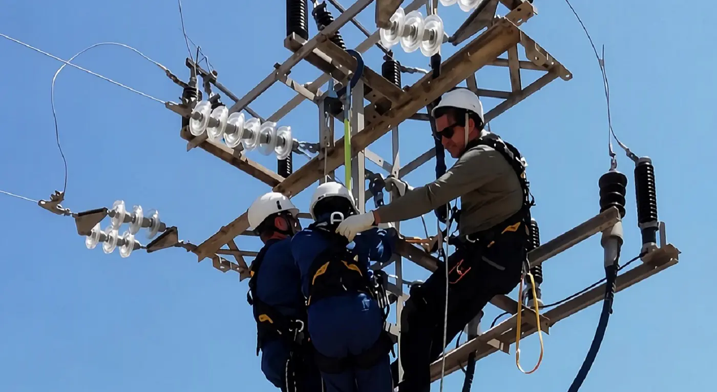 Endesa lanza la V edición de su FP Dual para cubrir la creciente demanda de profesionales en redes de distribución eléctrica