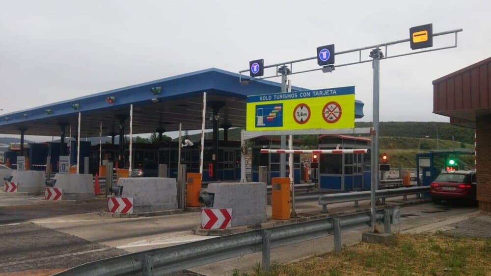 Las autopistas de peaje incrementan su tráfico un 3,8%