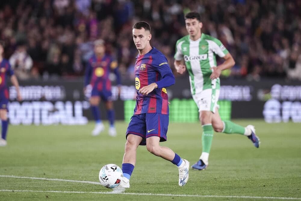 Marc Casadó y José María Giménez, cedidos al Deportivo