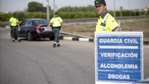Es oficial: estas son las nuevas normas de tráfico de la DGT desde el 1 de octubre, con multas y pérdida de puntos
