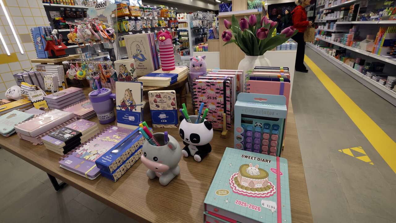 El Concello de Lugo da 400 ayudas de cien euros para libros y material escolar