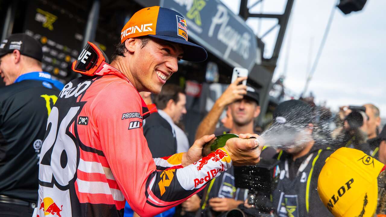 Jorge Prado encabeza la general del SuperMotocross tras el primer play off