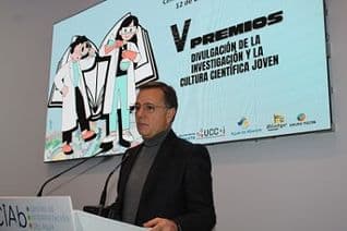 El Ayuntamiento sigue fomentando la vocación investigadora a través de los VI Premios a la Divulgación de la Investigación y la Cultura Científica Joven dotados con casi 10.000 euros