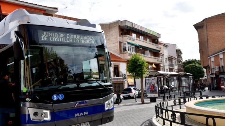 La Junta alcanza los casi 1,5 millones de viajes bonificados en transporte público y amplía las ayudas