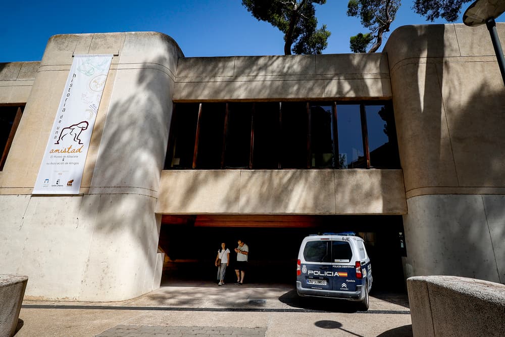 Roban unas 200 monedas de oro en el Museo de Albacete