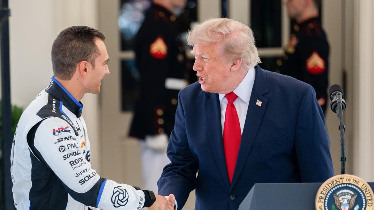El regalo de Alex Palou a Donald Trump en su visita a la Casa Blanca