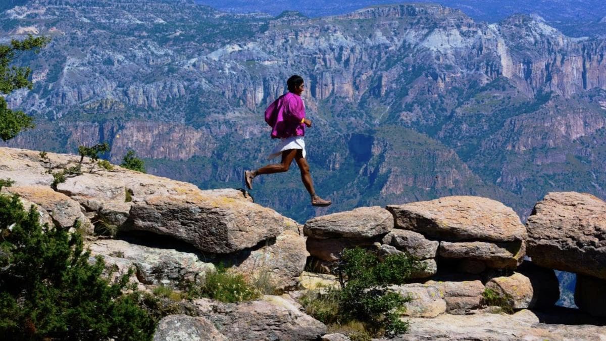 Tres corredores rarámuri llevarán la tradición de la Sierra Tarahumara a la UTMB en Chamonix