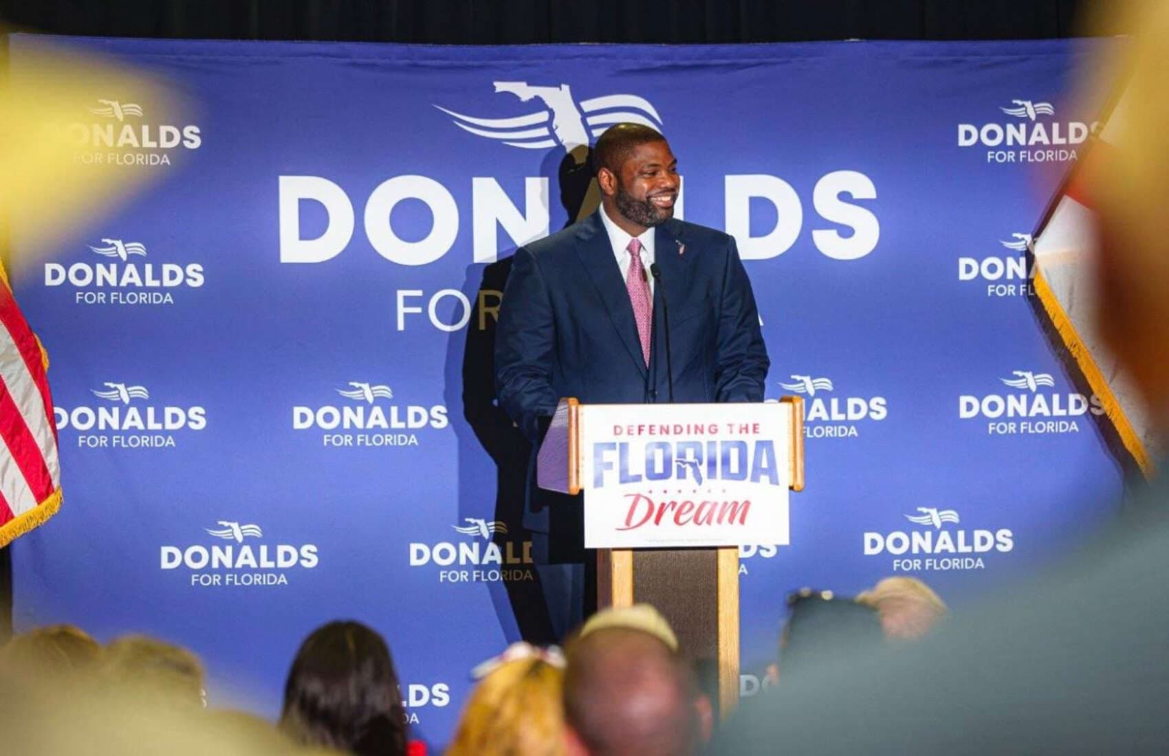 Trump mide su hegemonía en Florida frente al asedio demócrata y un inesperado escollo de Alaska