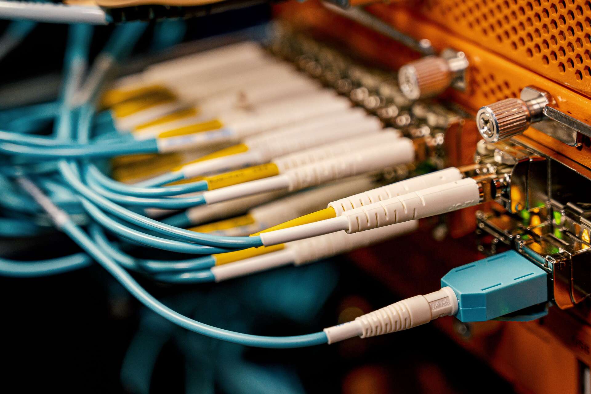 El punto débil de Internet está bajo el mar: la amenaza que preocupa cada vez más a la OTAN