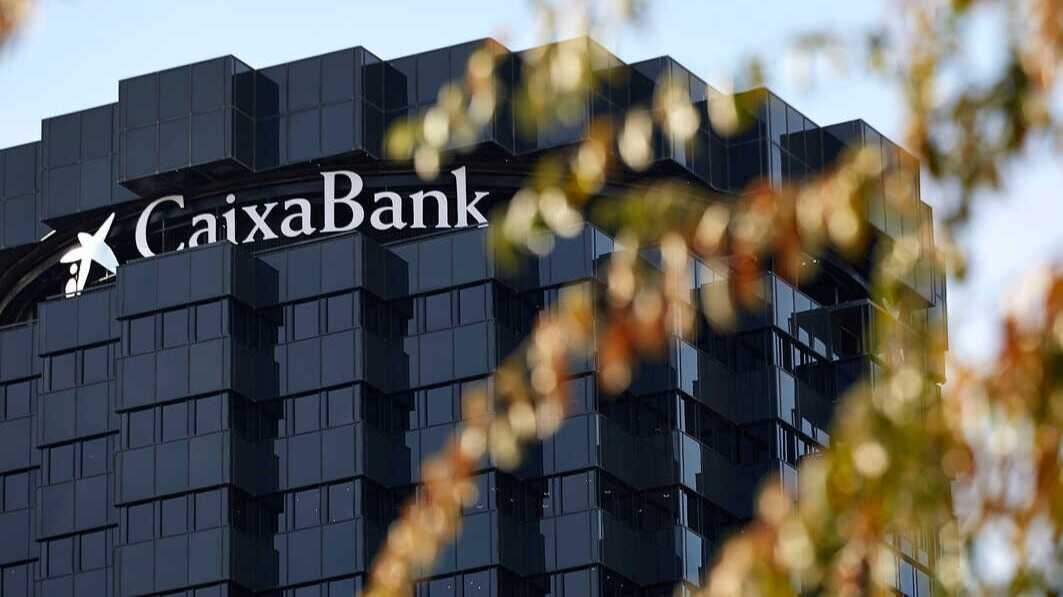 CaixaBank gana 3.203 M€ en el primer semestre
