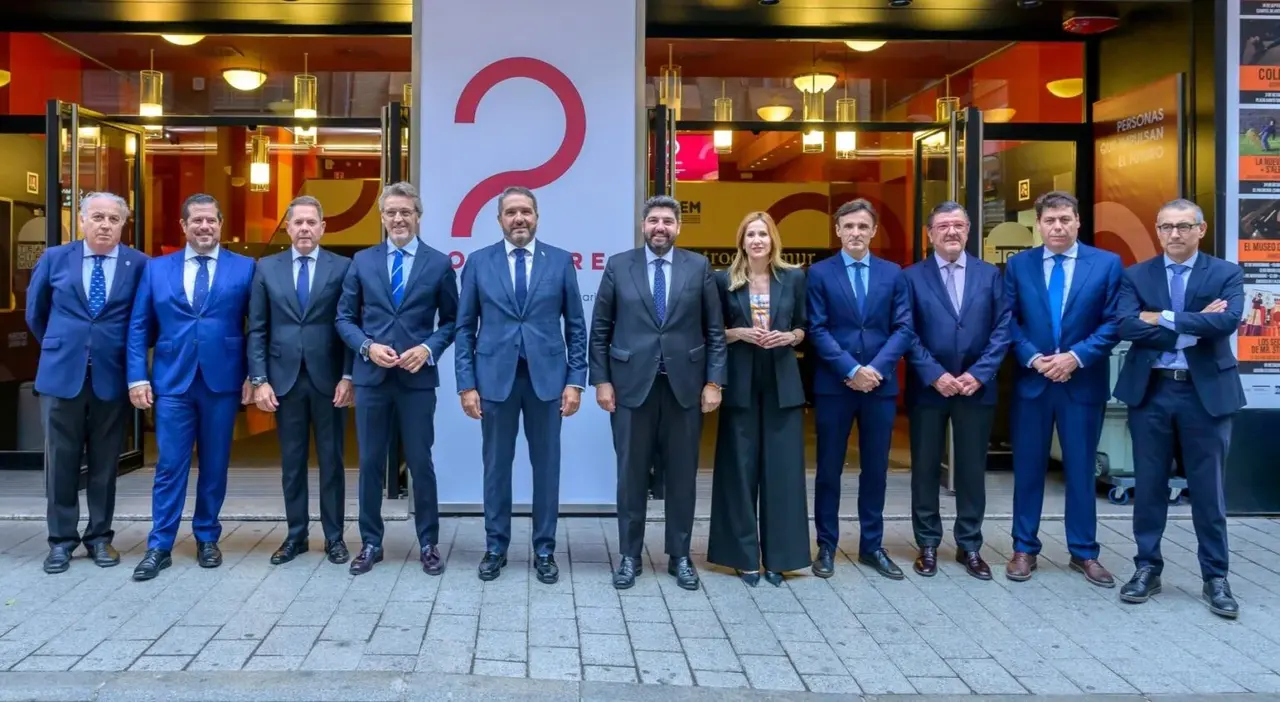 Patronal y Gobierno apuestan por un Corredor Mediterráneo 'de primera'