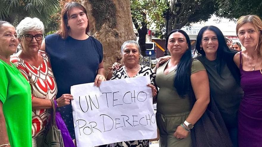 Una vecina de Marbella de 74 años afronta el lunes una orden de desahucio: "Hay muchas Maricarmen en España. Paca es una de ellas"