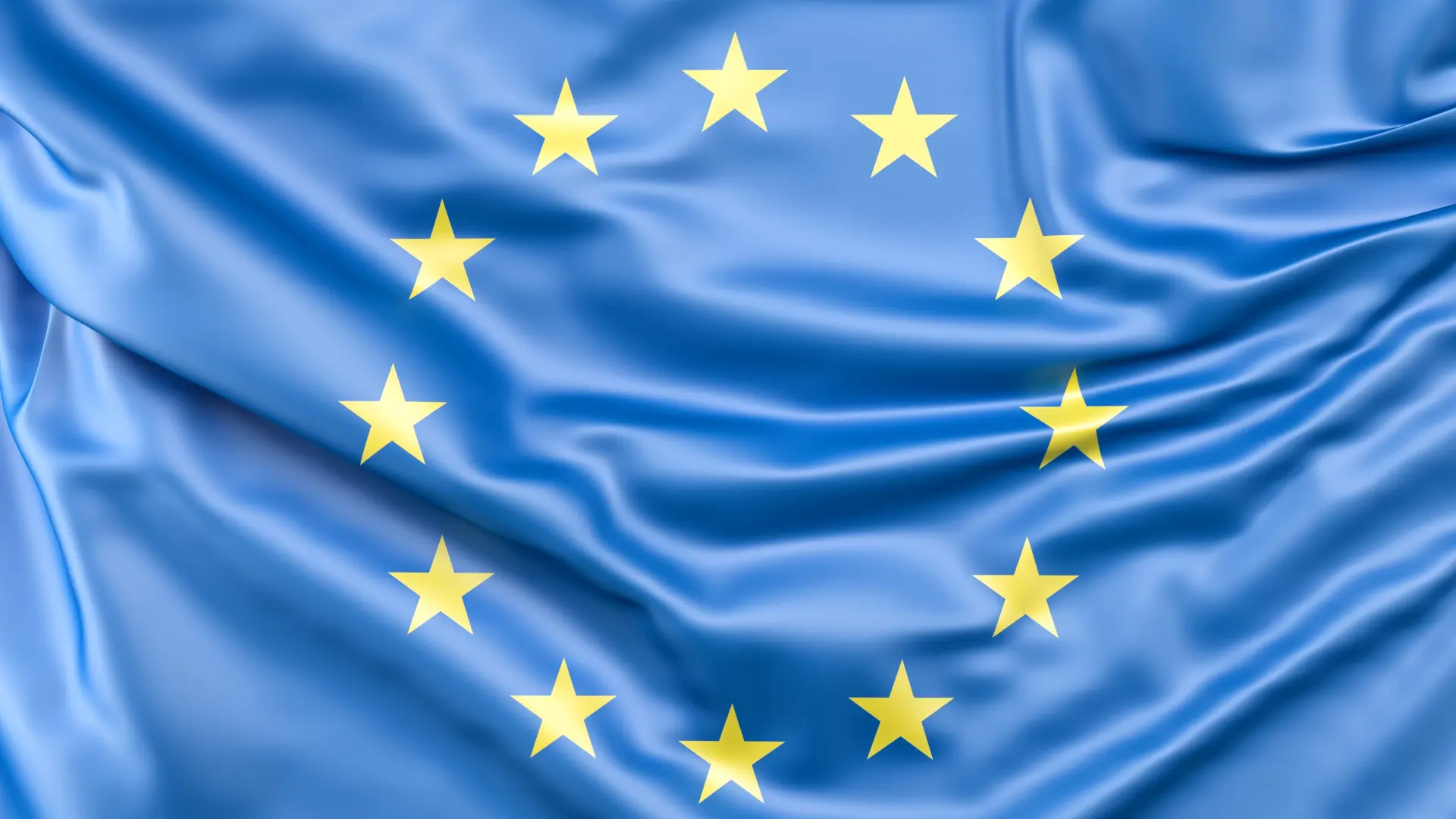 Ya ha entrado en vigor | Europa fija multas y te obliga a seguir nuevas reglas si usas imágenes de IA para tu negocio