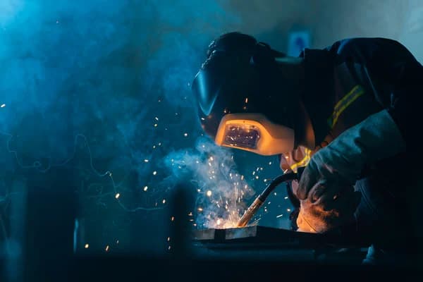 El índice de precios del ISM manufacturero subió a 77.9 en septiembre, complicando el próximo movimiento de la Fed.