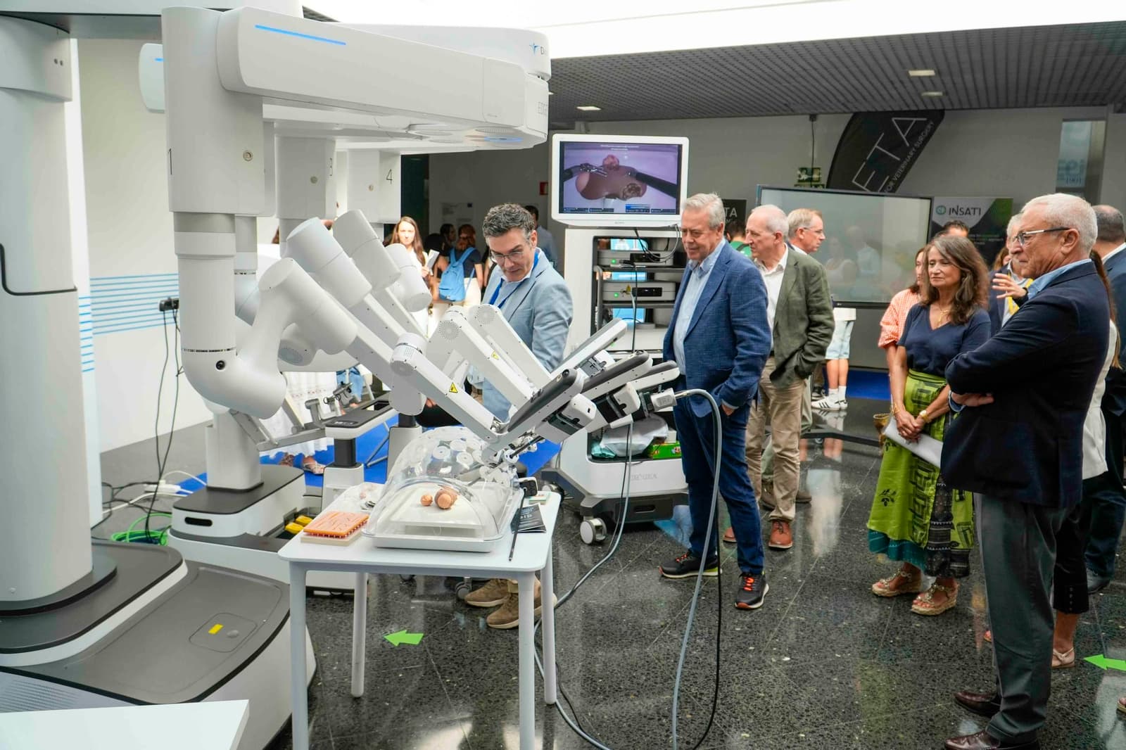 La biomedicina se consolida en el Cunqueiro y UVigo